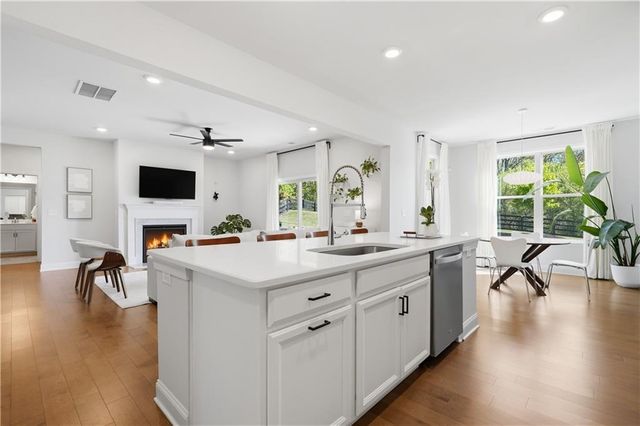 462 Carmichael Circle, Canton, GA 30115