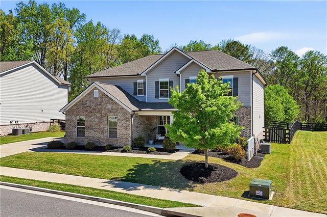 462 Carmichael Circle, Canton, GA 30115