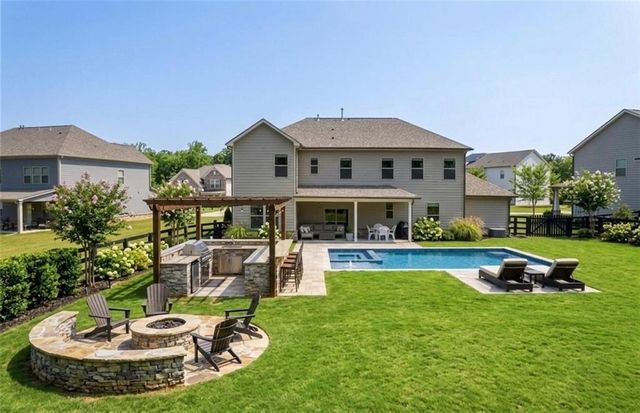 462 Carmichael Circle, Canton, GA 30115