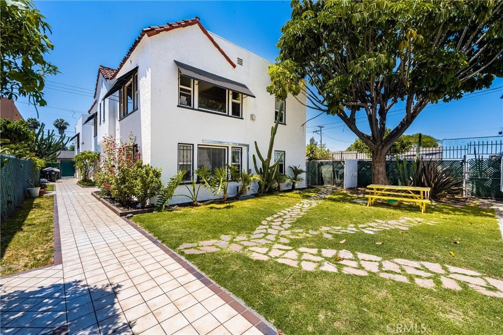 Image 1 of property listing at 1861 -1871 Pacific Avenue, Long Beach, CA 90806