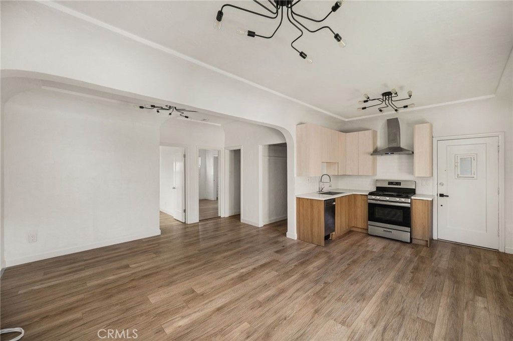 Image 13 of property listing at 1861 -1871 Pacific Avenue, Long Beach, CA 90806