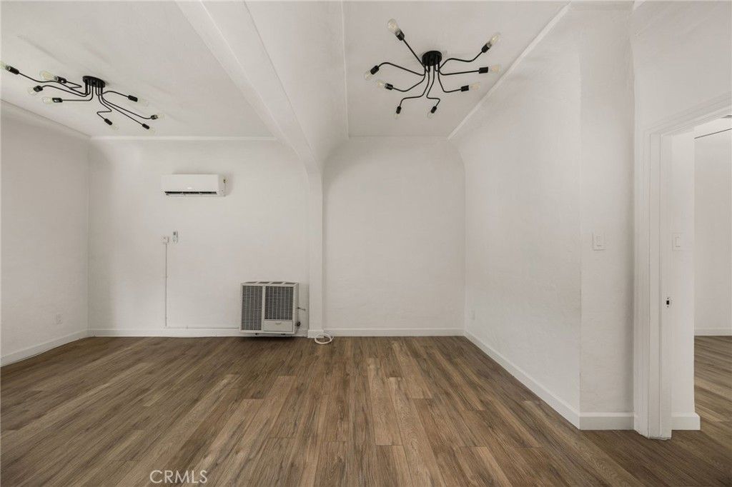 Image 18 of property listing at 1861 -1871 Pacific Avenue, Long Beach, CA 90806