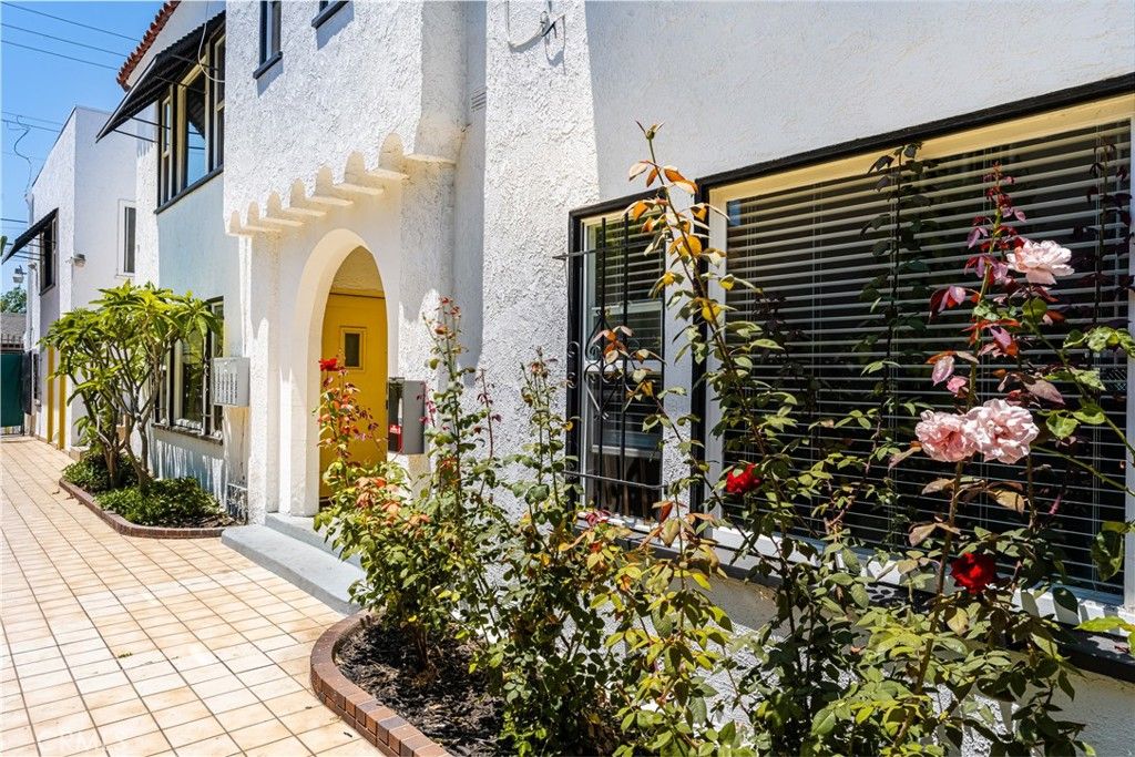 Image 2 of property listing at 1861 -1871 Pacific Avenue, Long Beach, CA 90806