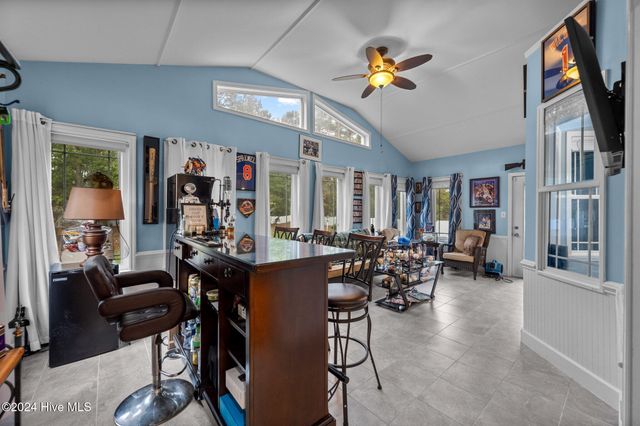 3195 Northwoods Drive, Jacksonville, NC 28540