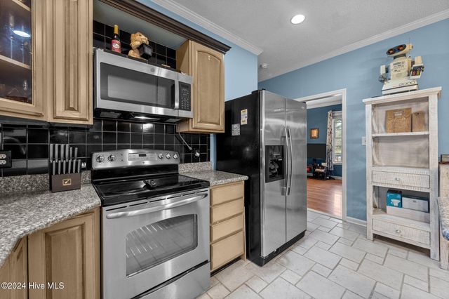 3195 Northwoods Drive, Jacksonville, NC 28540