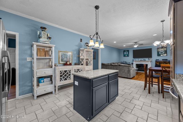 3195 Northwoods Drive, Jacksonville, NC 28540