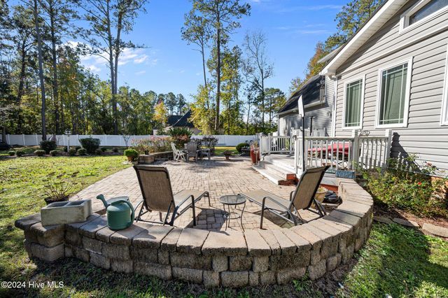 3195 Northwoods Drive, Jacksonville, NC 28540