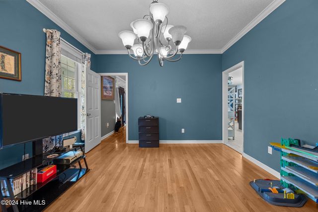 3195 Northwoods Drive, Jacksonville, NC 28540