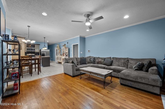 3195 Northwoods Drive, Jacksonville, NC 28540
