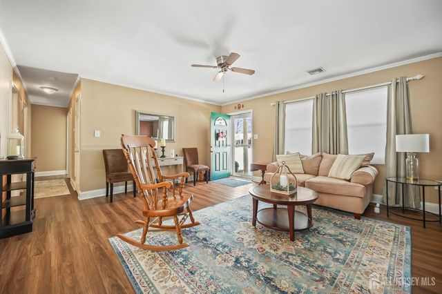 105 Applegate Avenue, Monroe, NJ 07726