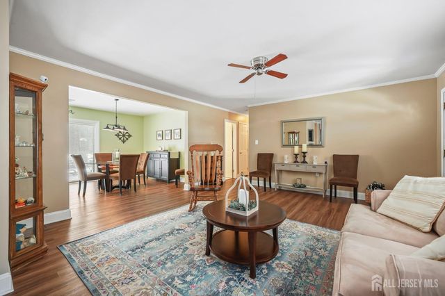 105 Applegate Avenue, Monroe, NJ 07726