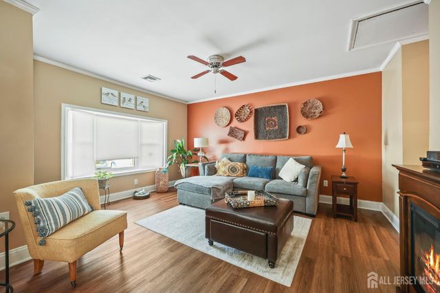 105 Applegate Avenue, Monroe, NJ 07726