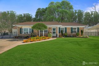 105 Applegate Avenue, Monroe, NJ 07726