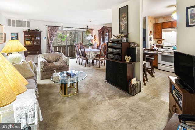 1511 WOODHOLLOW DR, Marlton, NJ 08053