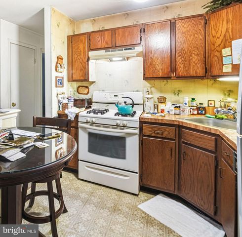 1511 WOODHOLLOW DR, Marlton, NJ 08053