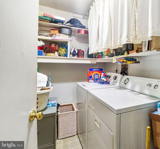 1511 WOODHOLLOW DR, Marlton, NJ 08053