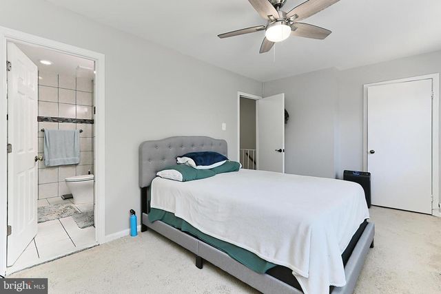 7844 SNEAD LN, Falls Church, VA 22043