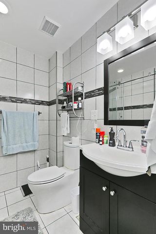 7844 SNEAD LN, Falls Church, VA 22043