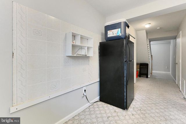 7844 SNEAD LN, Falls Church, VA 22043