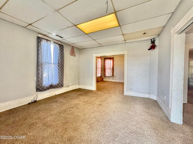 1301 S Pennsylvania Avenue, Joplin, MO 64801