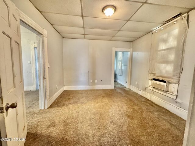 1301 S Pennsylvania Avenue, Joplin, MO 64801