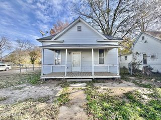 1301 S Pennsylvania Avenue, Joplin, MO 64801