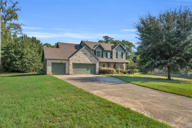 13284 Hidden Trail Court, Willis, TX 77318