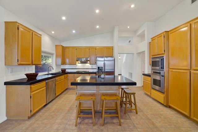 2022 Highland View, Escondido, CA 92026