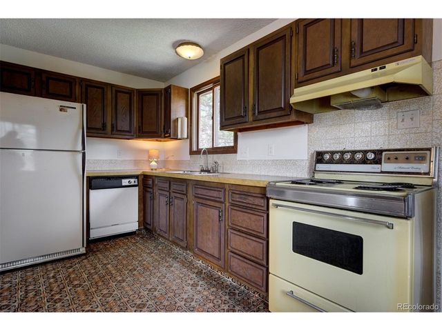 1899 Roland Dr, Bailey, CO 80421