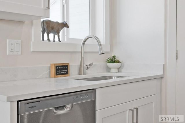 545 S Cutler Avenue, Sugar City, ID 83448