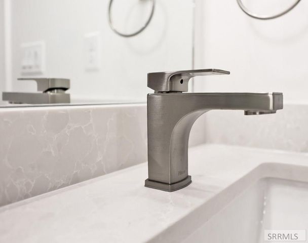 545 S Cutler Avenue, Sugar City, ID 83448