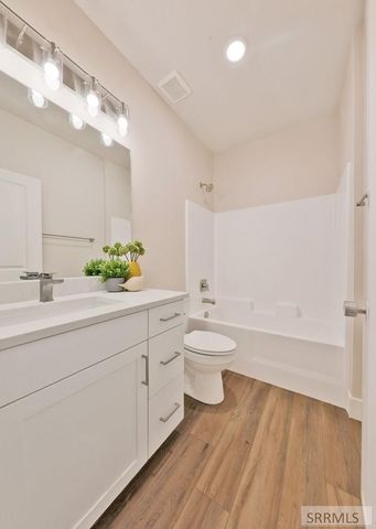 545 S Cutler Avenue, Sugar City, ID 83448