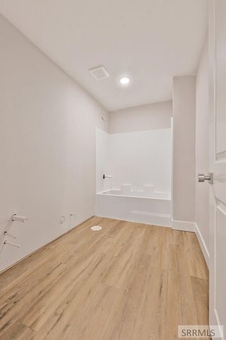 545 S Cutler Avenue, Sugar City, ID 83448