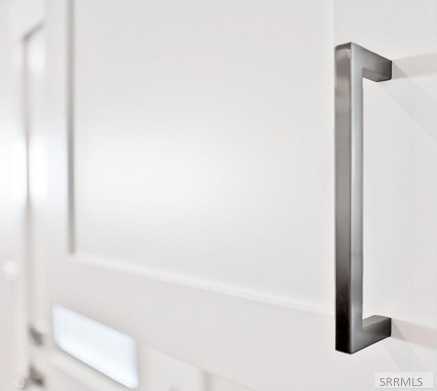 Image 18 of property listing at 545 S Cutler Avenue, Sugar City, ID 83448