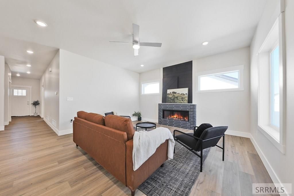 Image 22 of property listing at 545 S Cutler Avenue, Sugar City, ID 83448