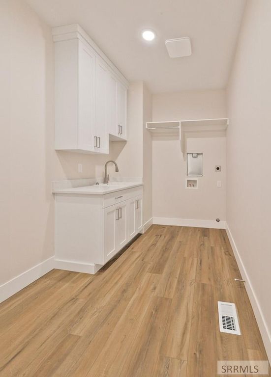 Image 39 of property listing at 545 S Cutler Avenue, Sugar City, ID 83448