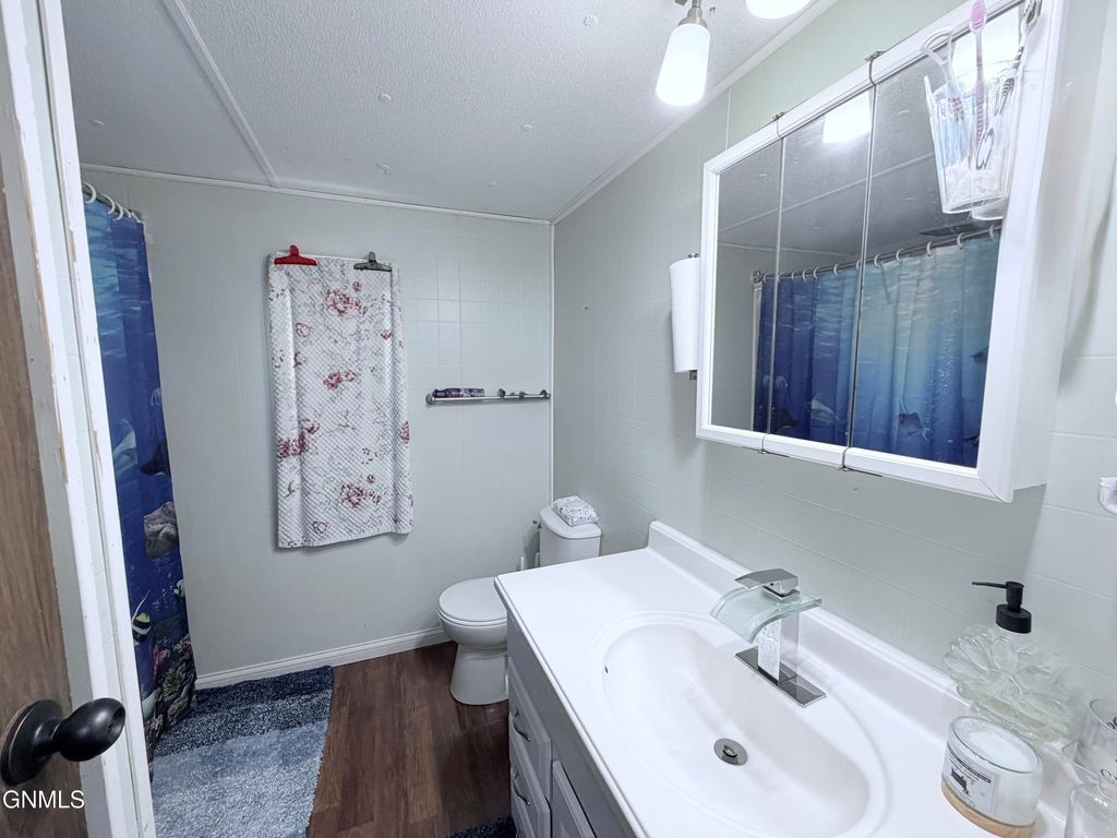 124 Delaware Street SE, Bismarck, ND 58504 photo 16