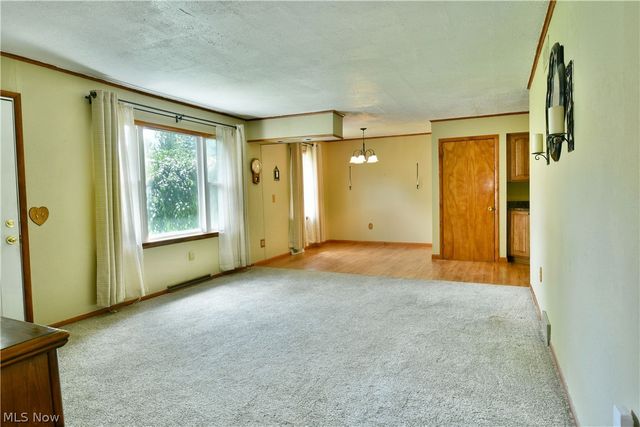 364 Mackey Drive, Vienna, OH 44473