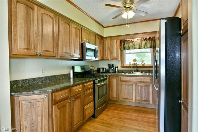 364 Mackey Drive, Vienna, OH 44473