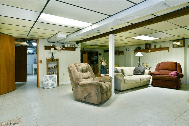 364 Mackey Drive, Vienna, OH 44473