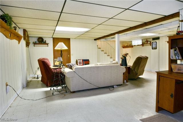 364 Mackey Drive, Vienna, OH 44473