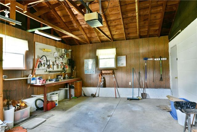 364 Mackey Drive, Vienna, OH 44473