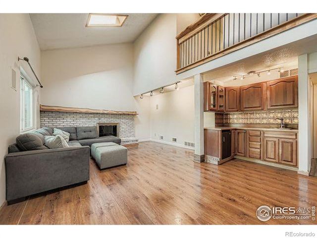 2911 Lakeshore Drive, Longmont, CO 80503