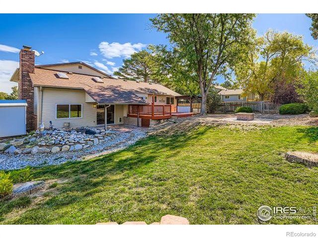 2911 Lakeshore Drive, Longmont, CO 80503