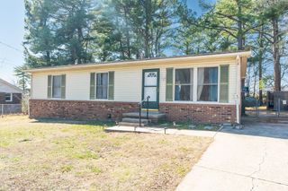 621 Evergreen Park Dr, Hopkinsville, KY 42240