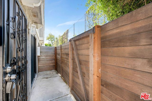 2519 Kansas Avenue 107, Santa Monica, CA 90404