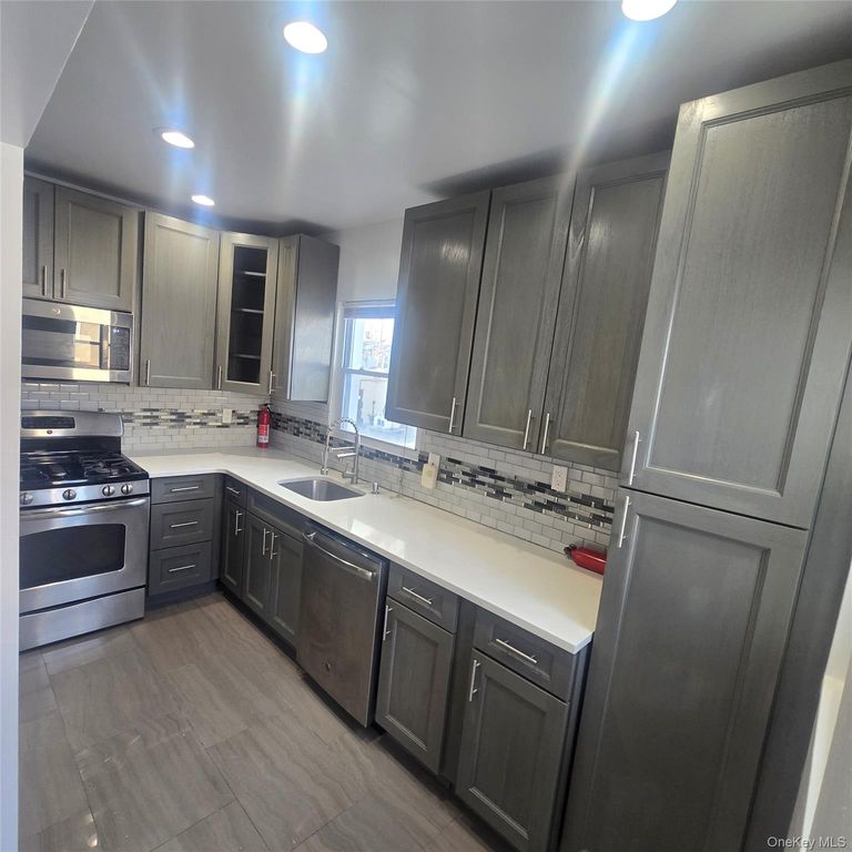 182-19 147th Avenue 1Fl, Springfield Gardens, NY 11413