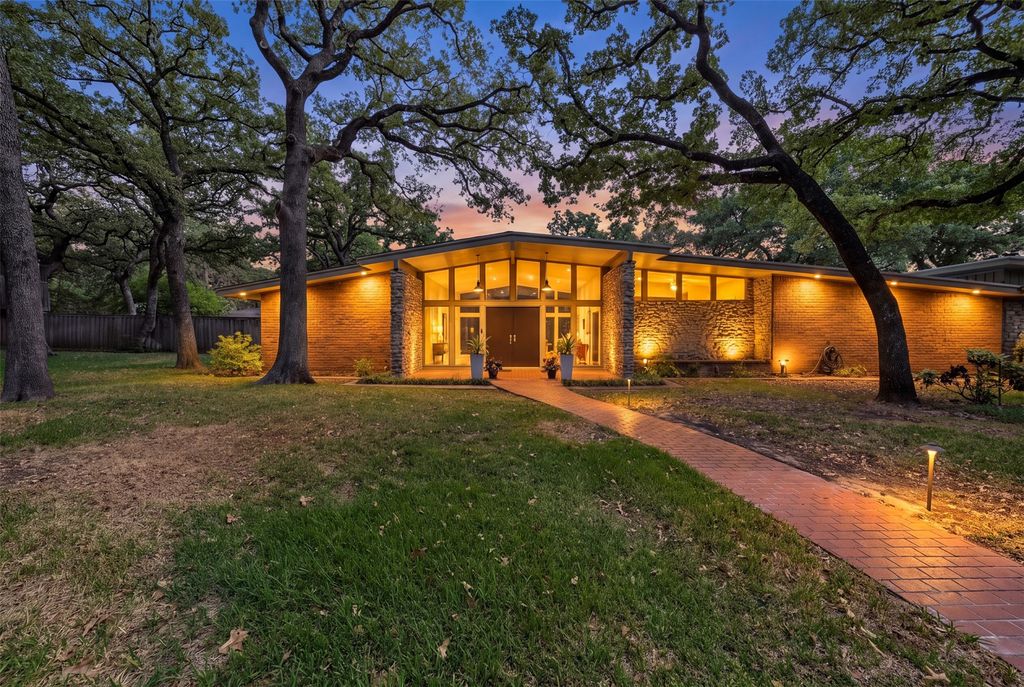 4900 Wondol Court, North Richland Hills, TX 76053 — exterior