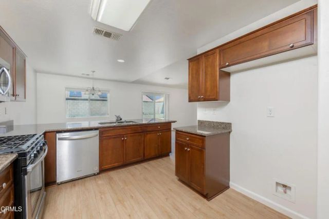 12226 Hawksmoor Street, Bakersfield, CA 93311