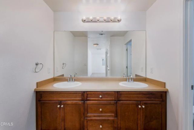 12226 Hawksmoor Street, Bakersfield, CA 93311